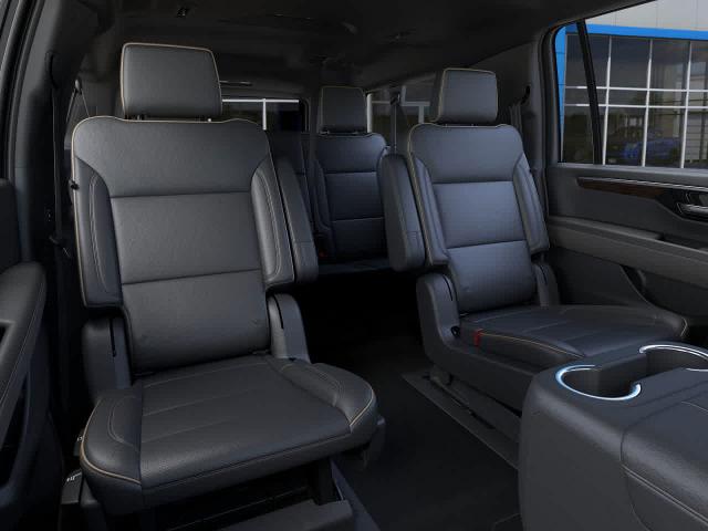 2025 Chevrolet Suburban Vehicle Photo in PITTSBURGH, PA 15226-1209
