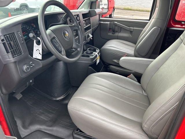 2025 Chevrolet Express Cargo 2500 Vehicle Photo in SAINT CLAIRSVILLE, OH 43950-8512