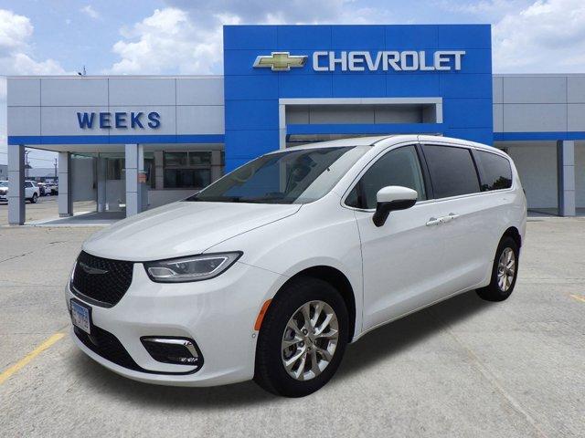 2025 Chrysler Pacifica Vehicle Photo in WEST FRANKFORT, IL 62896-4173