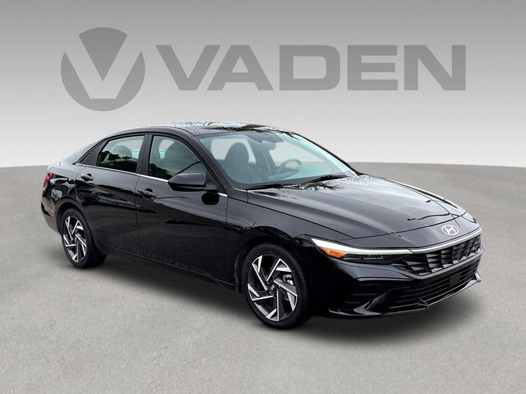 2025 Hyundai ELANTRA Vehicle Photo in SAVANNAH, GA 31406-4513