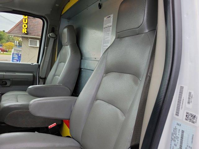 2024 Ford E-Series Cutaway Vehicle Photo in BRIDGMAN, MI 49106-9548