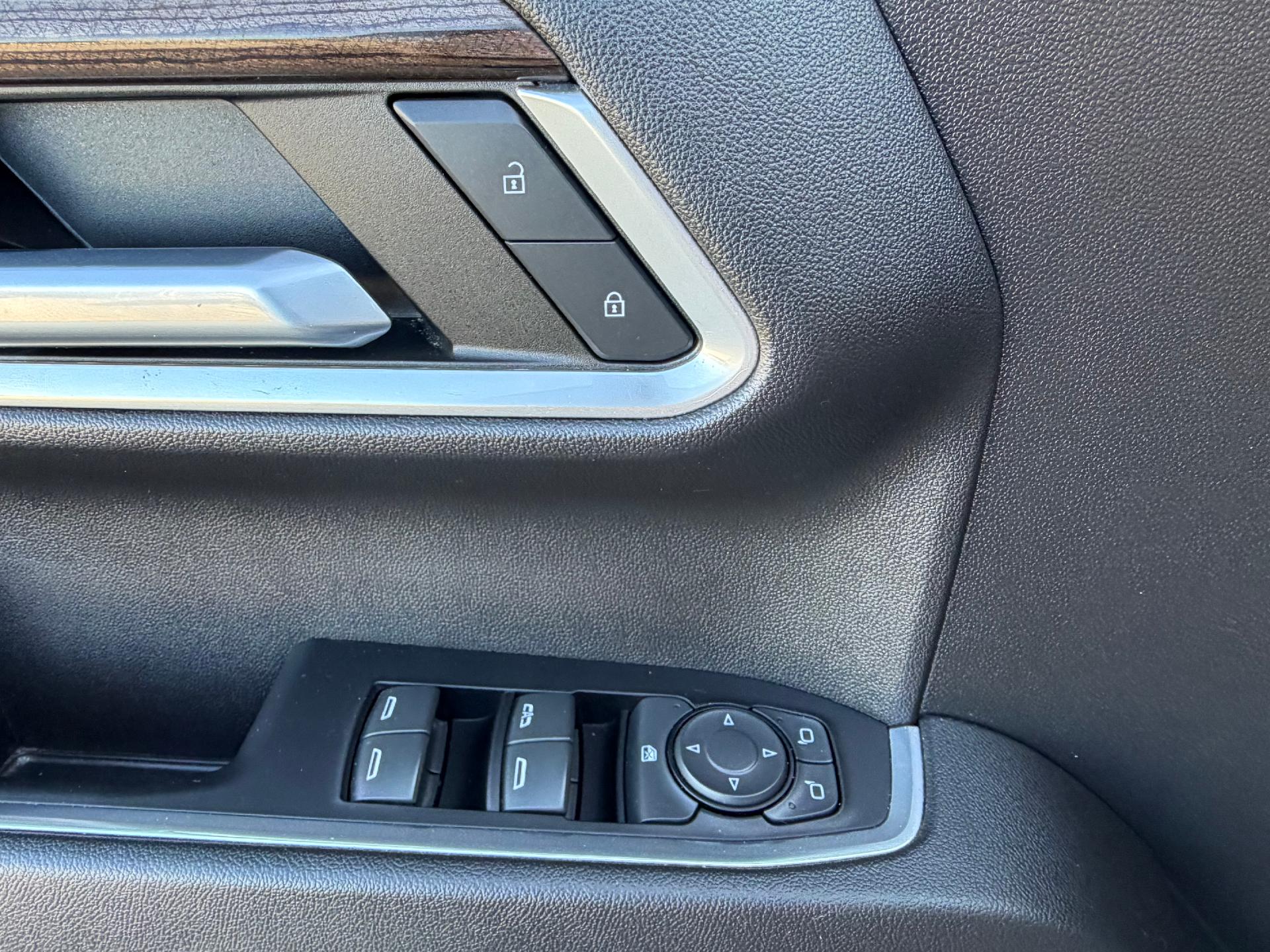 2022 Chevrolet Silverado 1500 photo 27 of 33