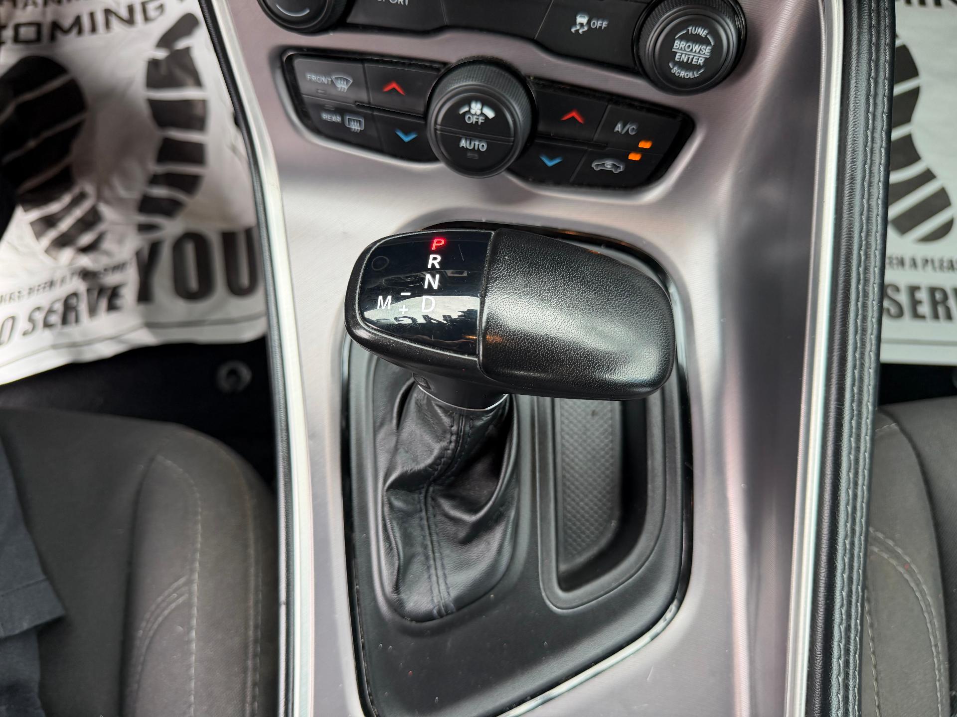 2022 Dodge Challenger photo 26 of 32