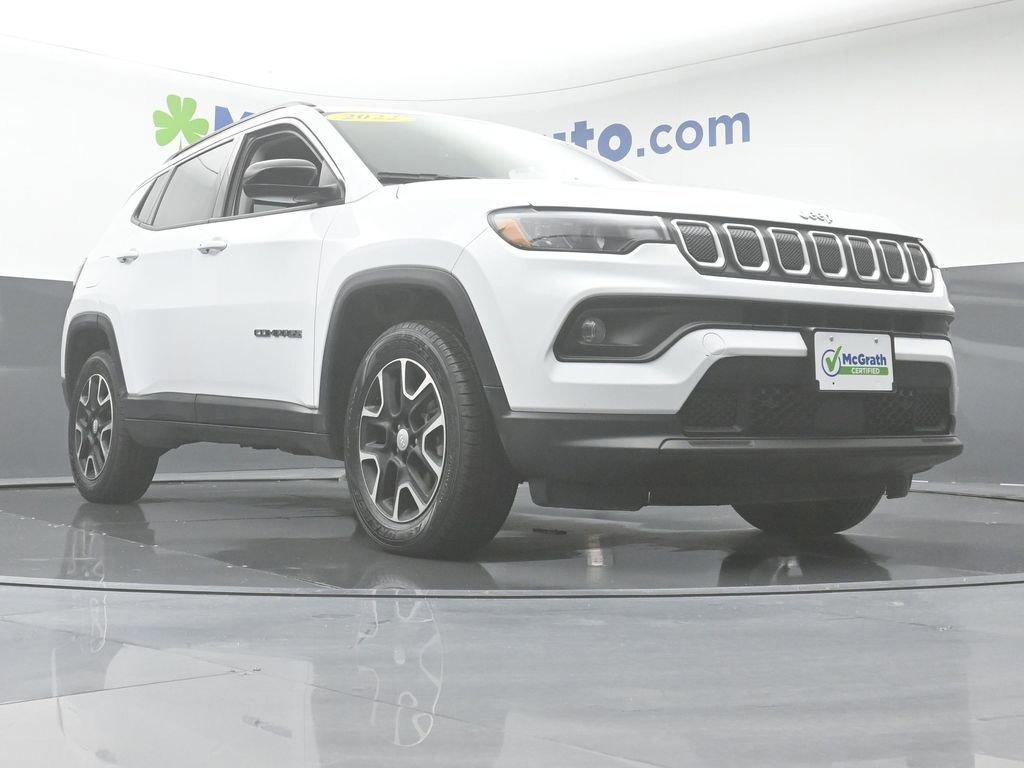 2022 Jeep Compass Vehicle Photo in Cedar Rapids, IA 52402