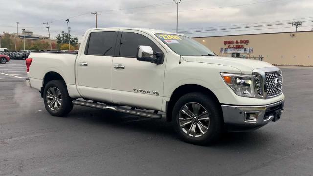 2019 Nissan Titan Vehicle Photo in MOON TOWNSHIP, PA 15108-2571
