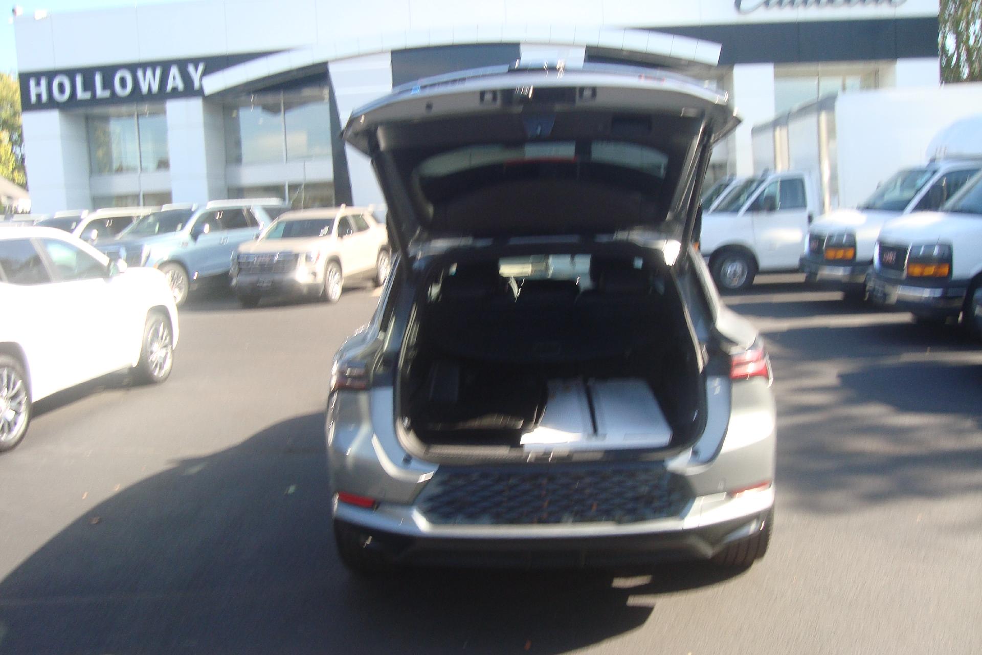 2025 Chevrolet Equinox EV Vehicle Photo in PORTSMOUTH, NH 03801-4196