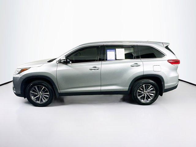 2019 Toyota Highlander Vehicle Photo in Flemington, NJ 08822