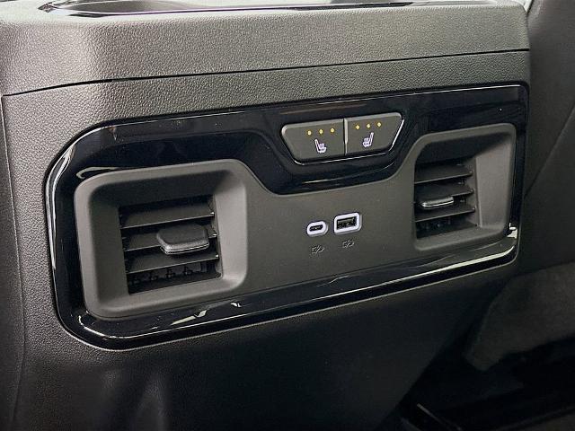 2025 GMC Sierra 2500 HD Vehicle Photo in PUYALLUP, WA 98371-4149