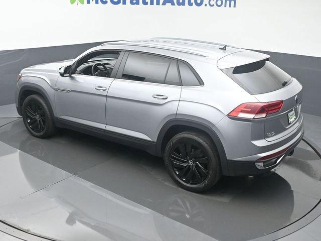 2022 Volkswagen Atlas Cross Sport Vehicle Photo in Marion, IA 52302