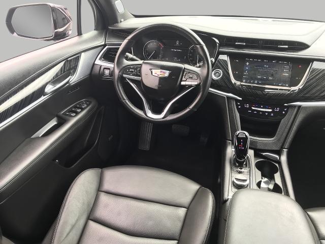 2025 Cadillac XT6 Vehicle Photo in GREEN BAY, WI 54303-3330
