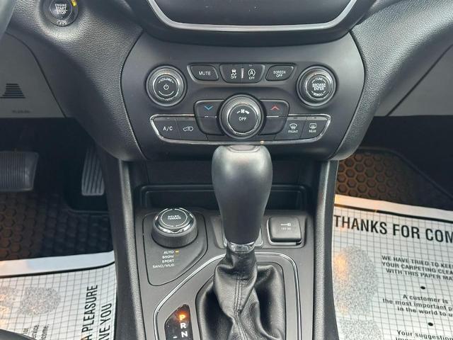 2020 Jeep Cherokee Vehicle Photo in COLUMBIA, MO 65203-3903