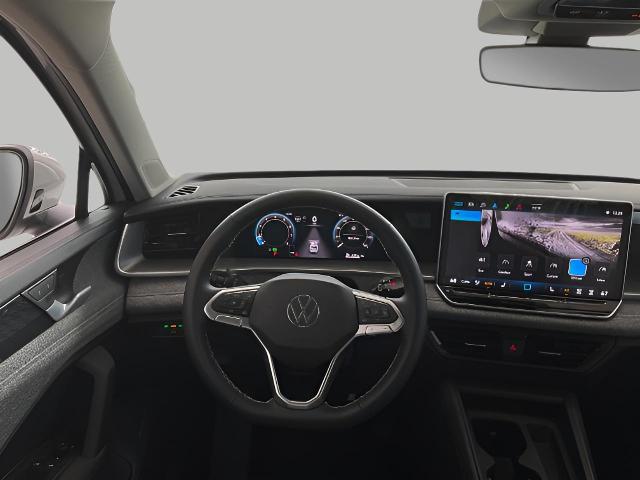 2025 Volkswagen Tiguan Vehicle Photo in Oshkosh, WI 54904