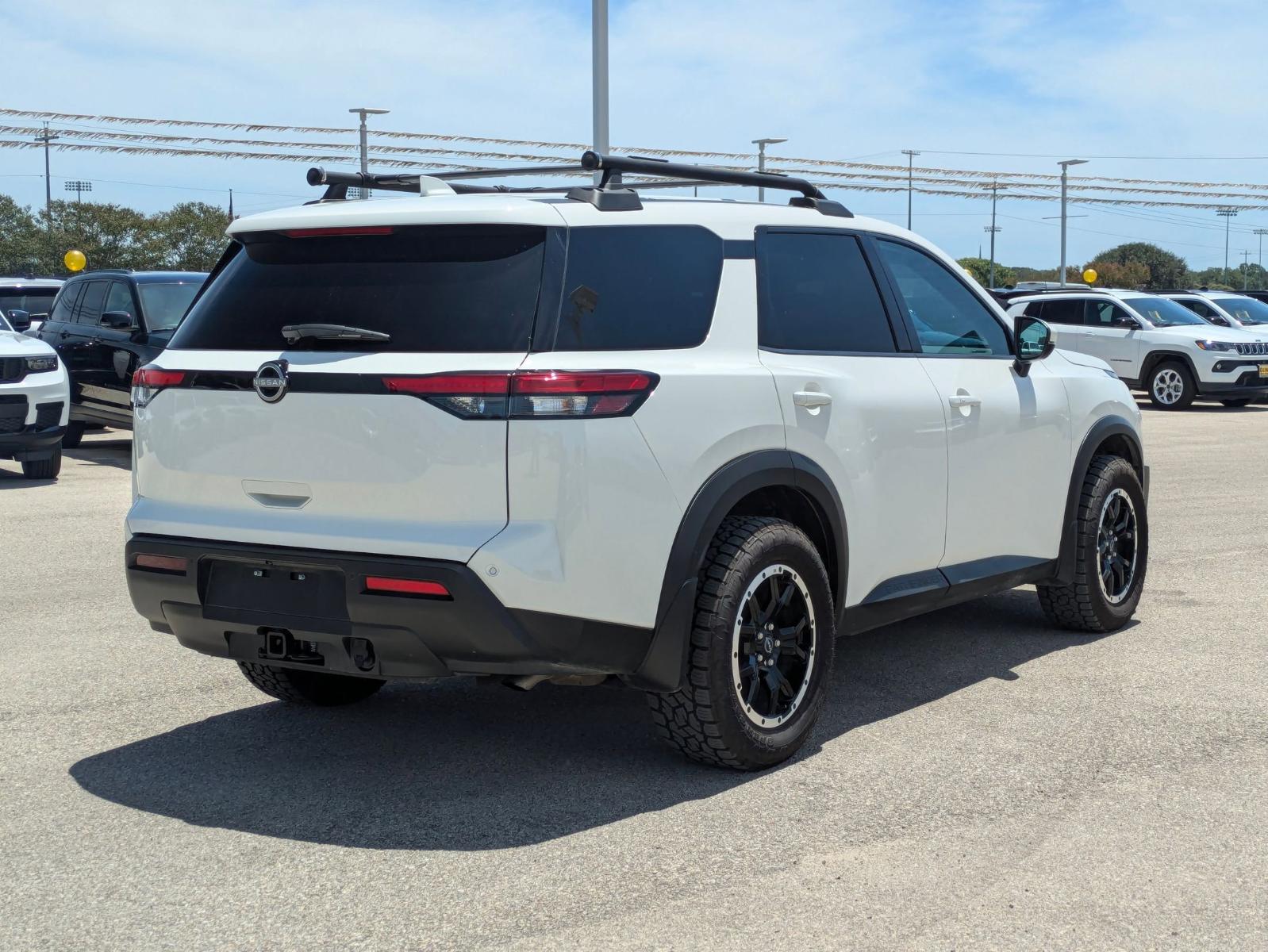 2025 Nissan Pathfinder Vehicle Photo in Seguin, TX 78155