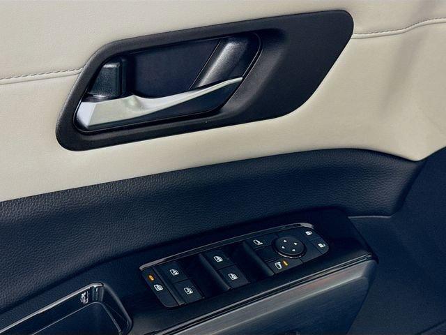 2023 Nissan Pathfinder Vehicle Photo in Flemington, NJ 08822