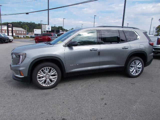 2025 GMC Acadia Vehicle Photo in LOWELL, MA 01852-4336