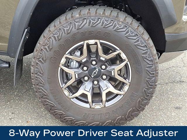 2025 Chevrolet Colorado Vehicle Photo in DANBURY, CT 06810-5034