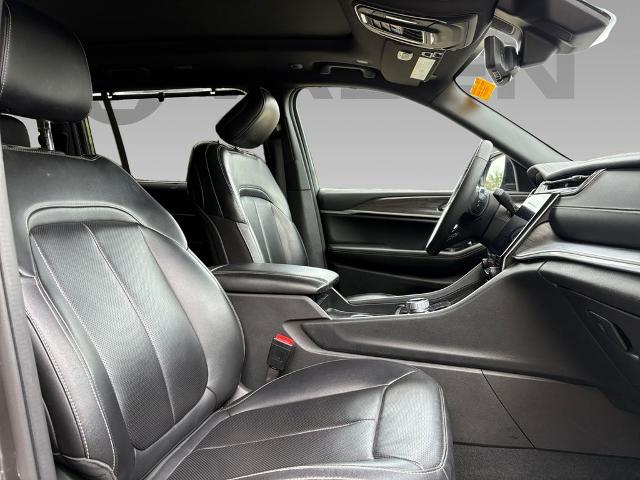 2024 Jeep Grand Cherokee L Vehicle Photo in Statesboro, GA 30458