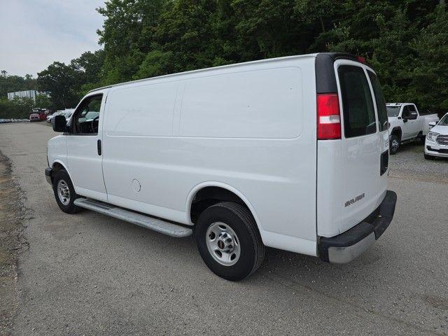 2023 GMC Savana Cargo Van Vehicle Photo in Pleasant Hills, PA 15236