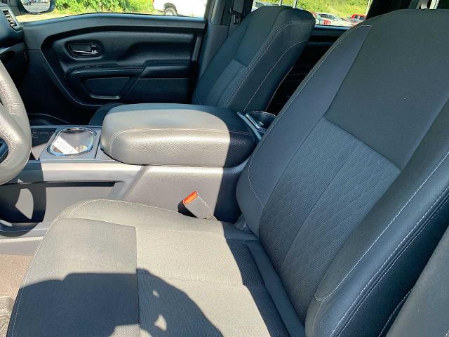 2019 Nissan Titan Vehicle Photo in MOON TOWNSHIP, PA 15108-2571