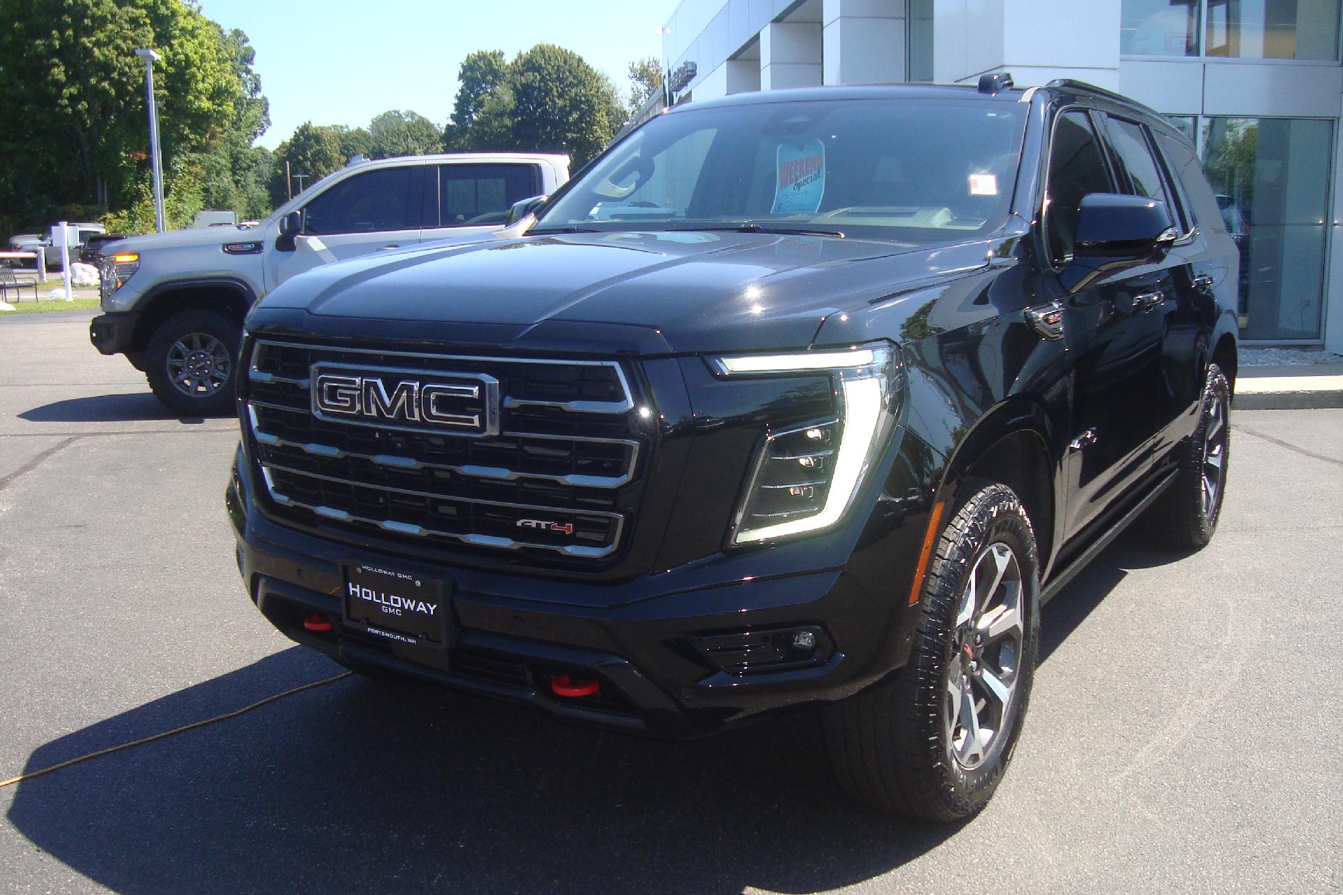 2025 GMC Yukon Vehicle Photo in PORTSMOUTH, NH 03801-4196
