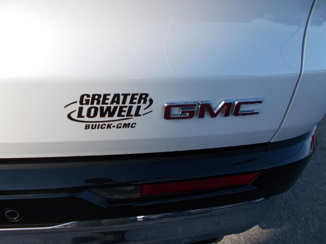2024 GMC Acadia Vehicle Photo in LOWELL, MA 01852-4336