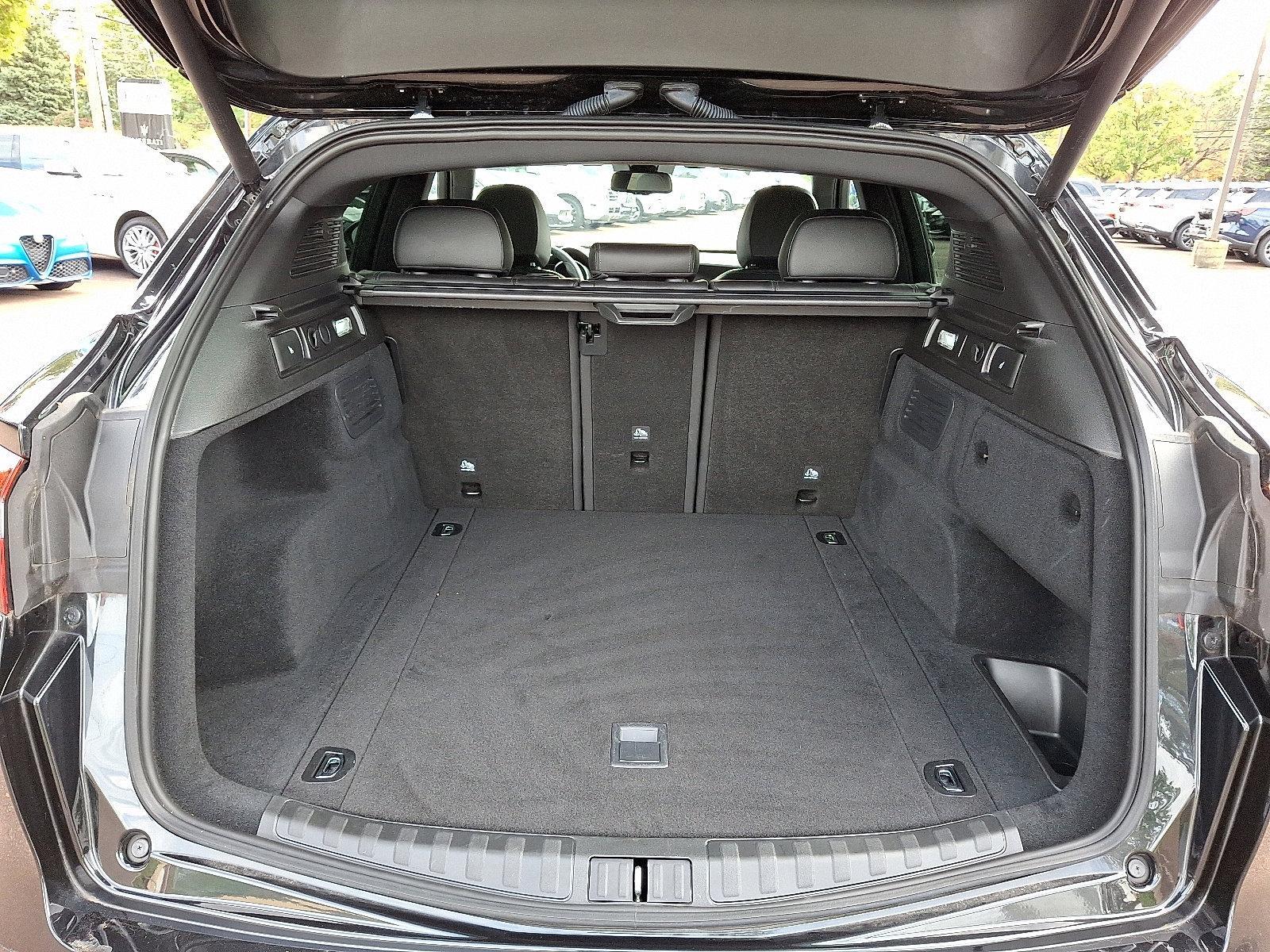 2022 Alfa Romeo Stelvio Vehicle Photo in Willow Grove, PA 19090