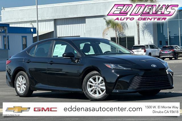 2025 Toyota Camry Vehicle Photo in DINUBA, CA 93618-9116