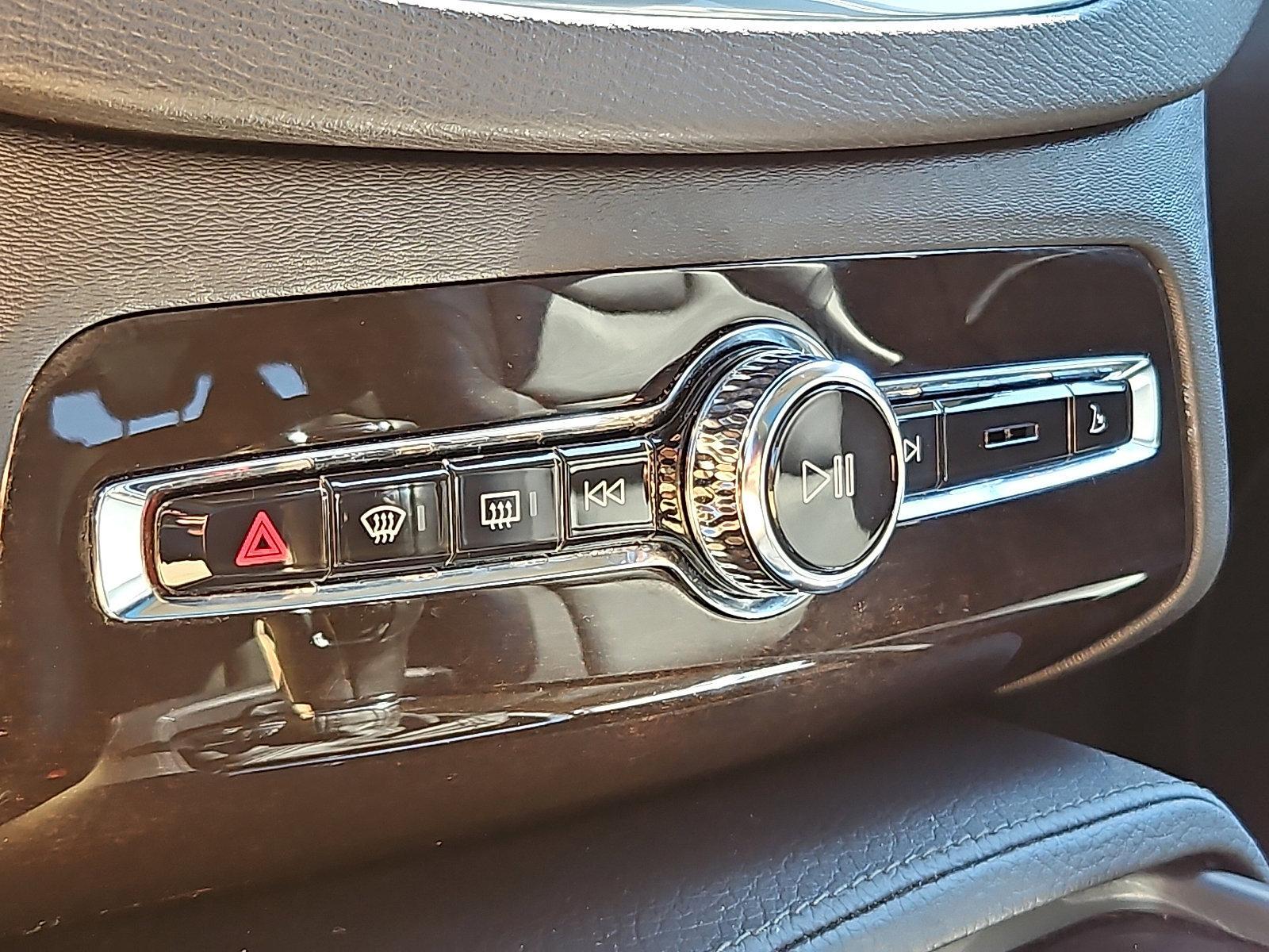 2019 Volvo XC90 Vehicle Photo in Trevose, PA 19053