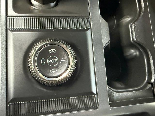 2024 GMC HUMMER EV SUV Vehicle Photo in LEOMINSTER, MA 01453-2952