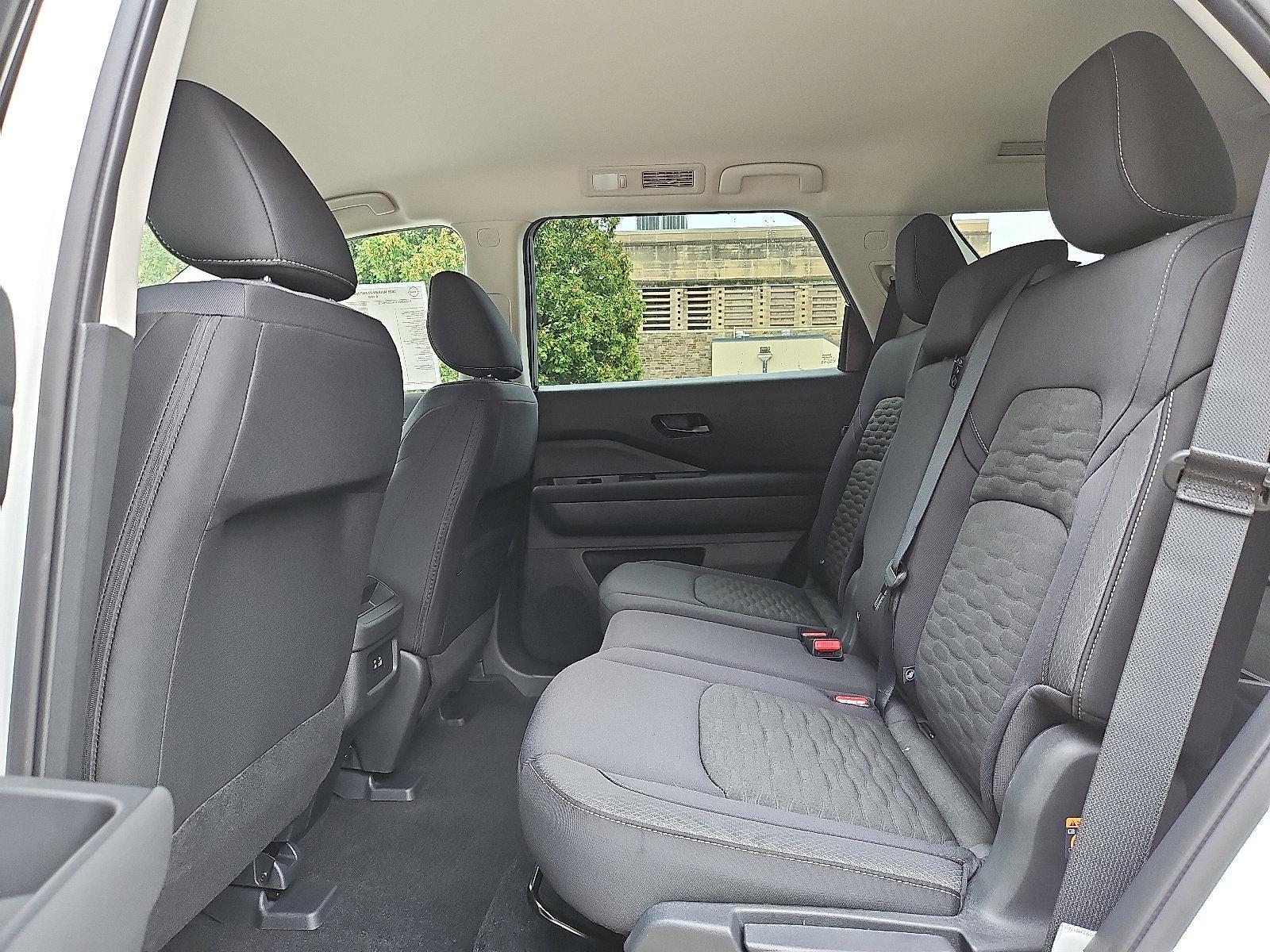 2025 Nissan Pathfinder Vehicle Photo in Jenkintown, PA 19046