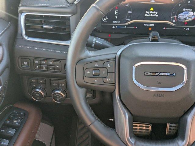 2024 GMC Yukon XL Vehicle Photo in SELMA, TX 78154-1459