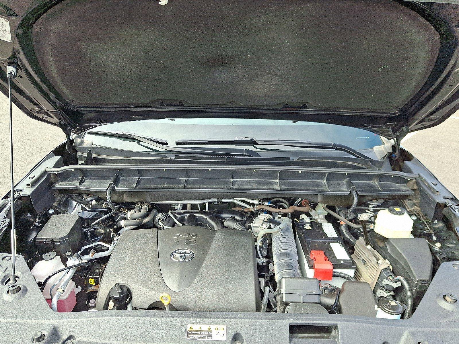 2022 Toyota Highlander Vehicle Photo in Harrisburg, PA 17111