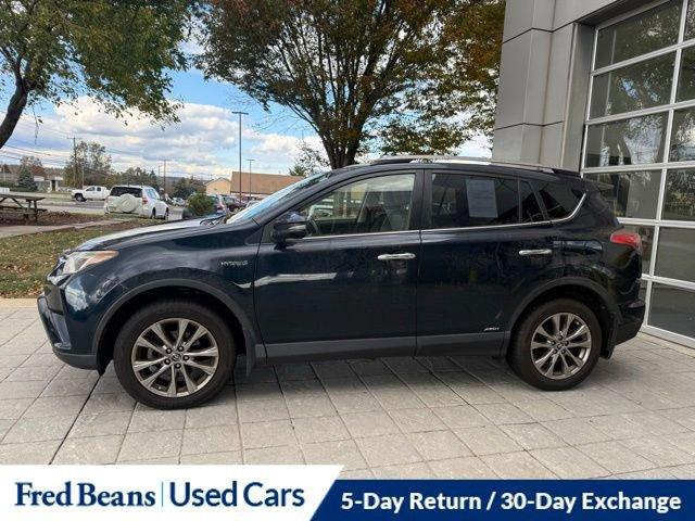 2018 Toyota RAV4 Vehicle Photo in Flemington, NJ 08822