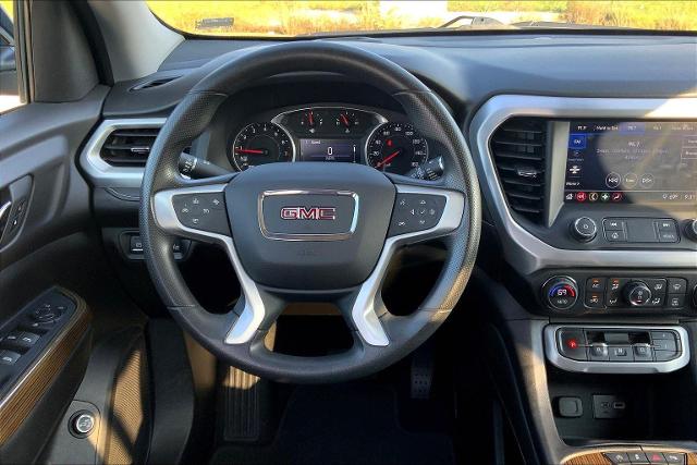 2022 GMC Acadia Vehicle Photo in TOPEKA, KS 66609-0000