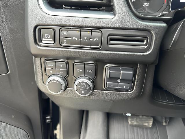 2021 GMC Yukon Vehicle Photo in MANITOWOC, WI 54220-5838