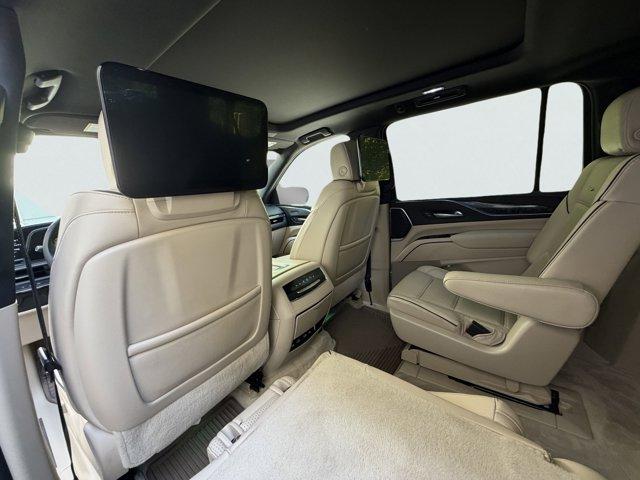 2021 Cadillac Escalade ESV Vehicle Photo in LEOMINSTER, MA 01453-2952