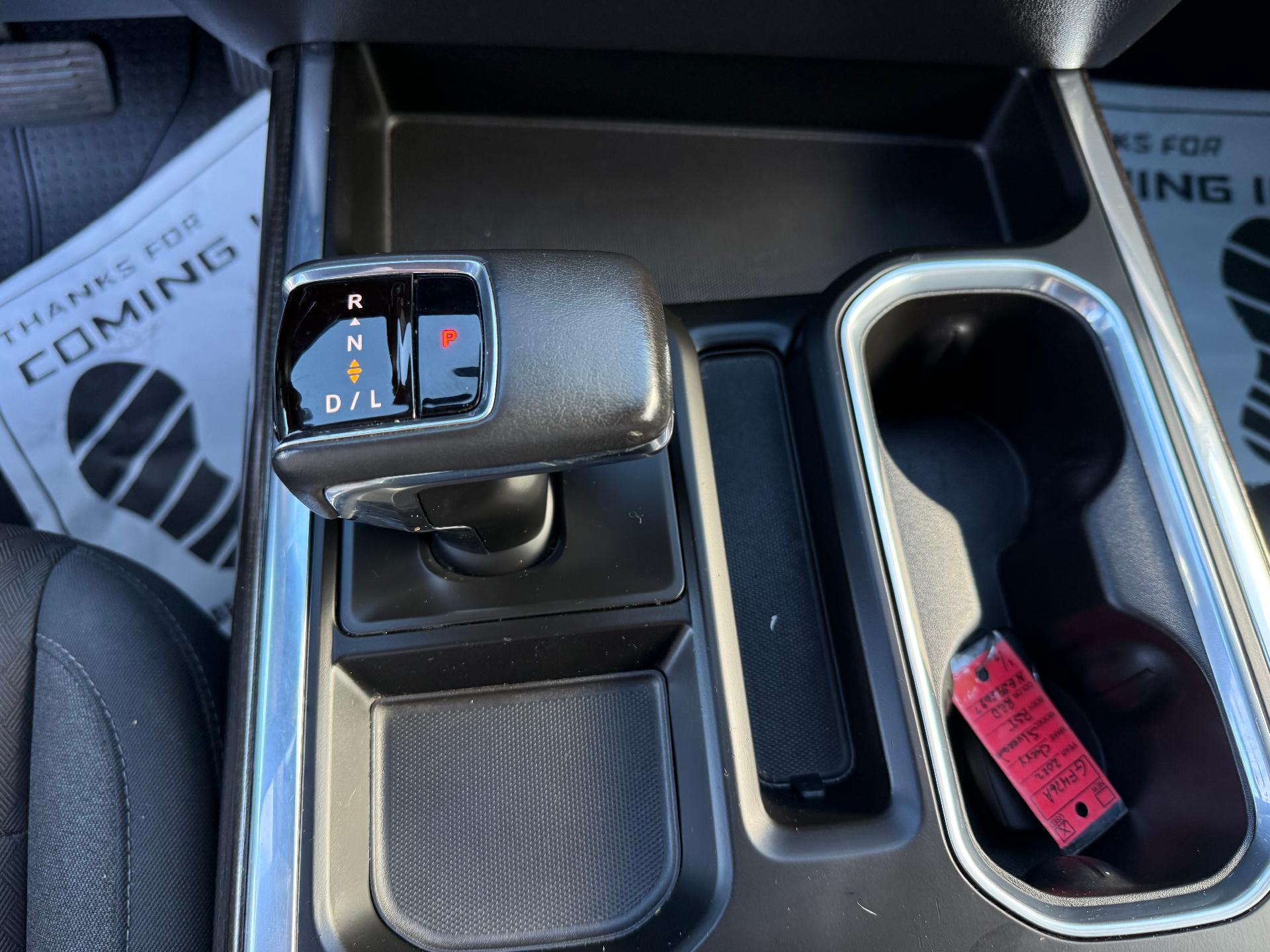 2022 Chevrolet Silverado 1500 photo 21 of 27