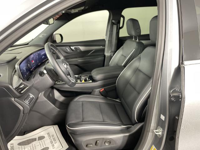 2025 Buick Enclave Vehicle Photo in GILBERT, AZ 85297-0402