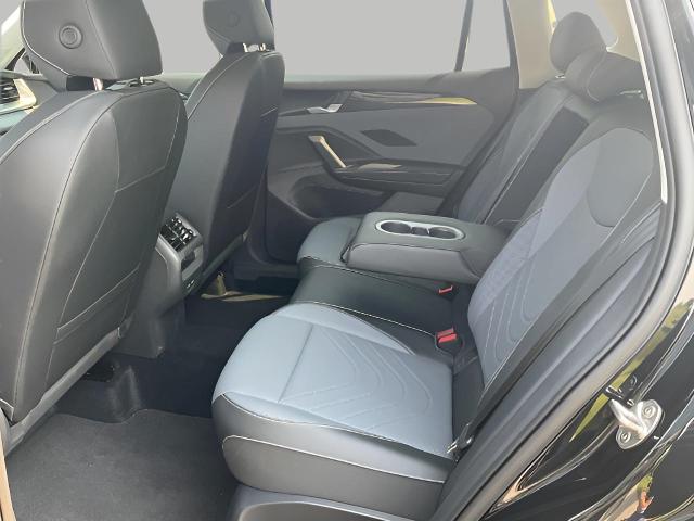 2025 Volkswagen Tiguan Vehicle Photo in Oshkosh, WI 54904