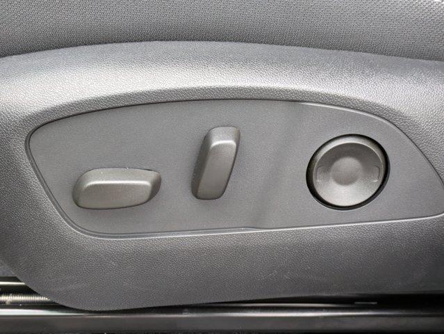 2025 Chevrolet Traverse Vehicle Photo in BRUNSWICK, GA 31525-1881