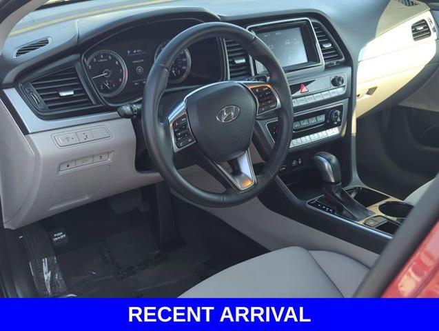 2018 Hyundai SONATA Vehicle Photo in Merrillville, IN 46410