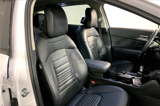 2023 Kia Sportage Vehicle Photo in Lees Summit, MO 64086