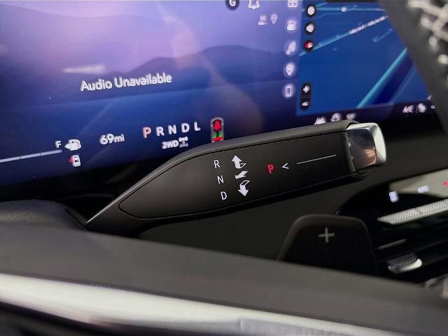 2025 Buick Enclave Vehicle Photo in PUYALLUP, WA 98371-4149