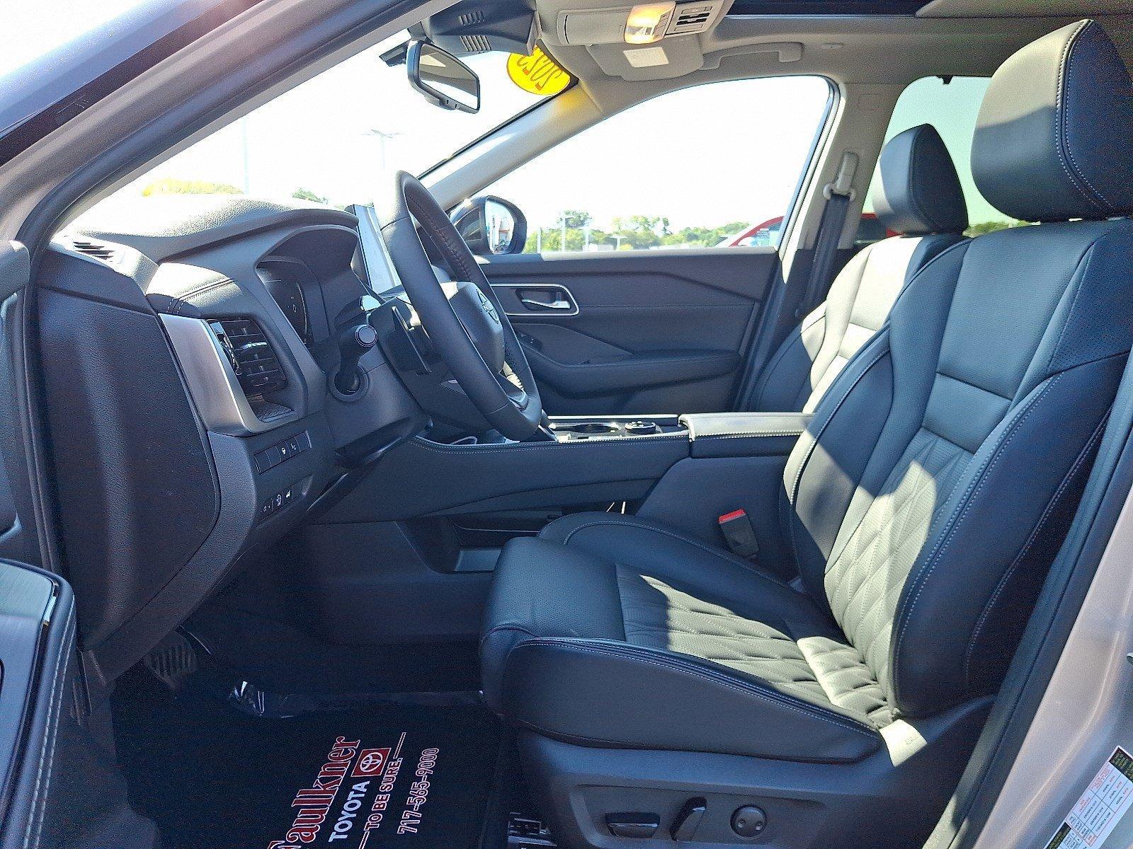 2025 Nissan Rogue Vehicle Photo in Harrisburg, PA 17111
