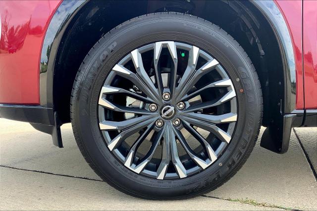 2024 Nissan Rogue Vehicle Photo in TOPEKA, KS 66609-0000