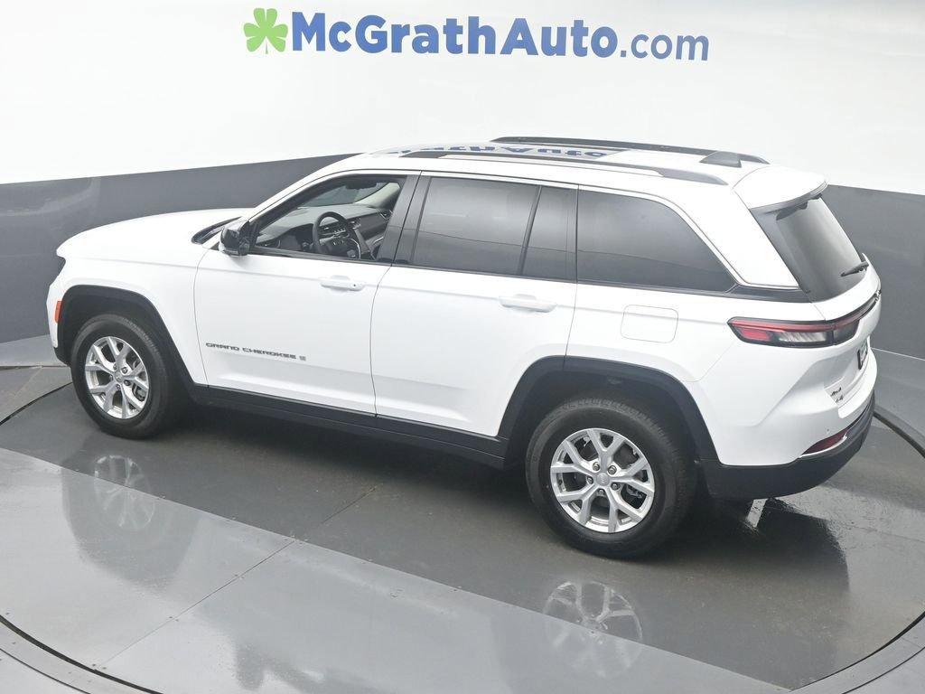 2023 Jeep Grand Cherokee Vehicle Photo in Cedar Rapids, IA 52402