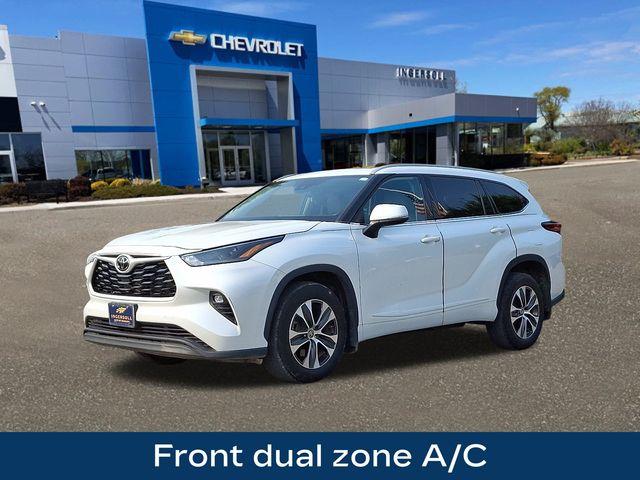 2022 Toyota Highlander Vehicle Photo in DANBURY, CT 06810-5034