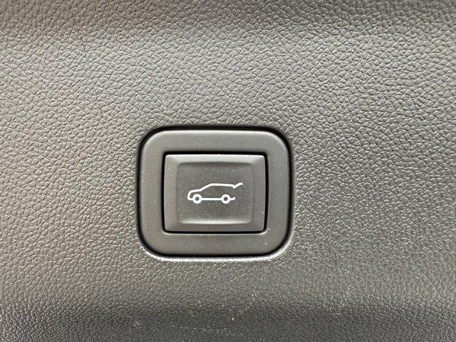 2024 GMC Yukon XL Vehicle Photo in LEOMINSTER, MA 01453-2952