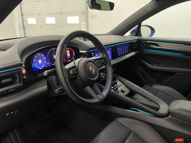 2024 Porsche Macan Vehicle Photo in Appleton, WI 54913