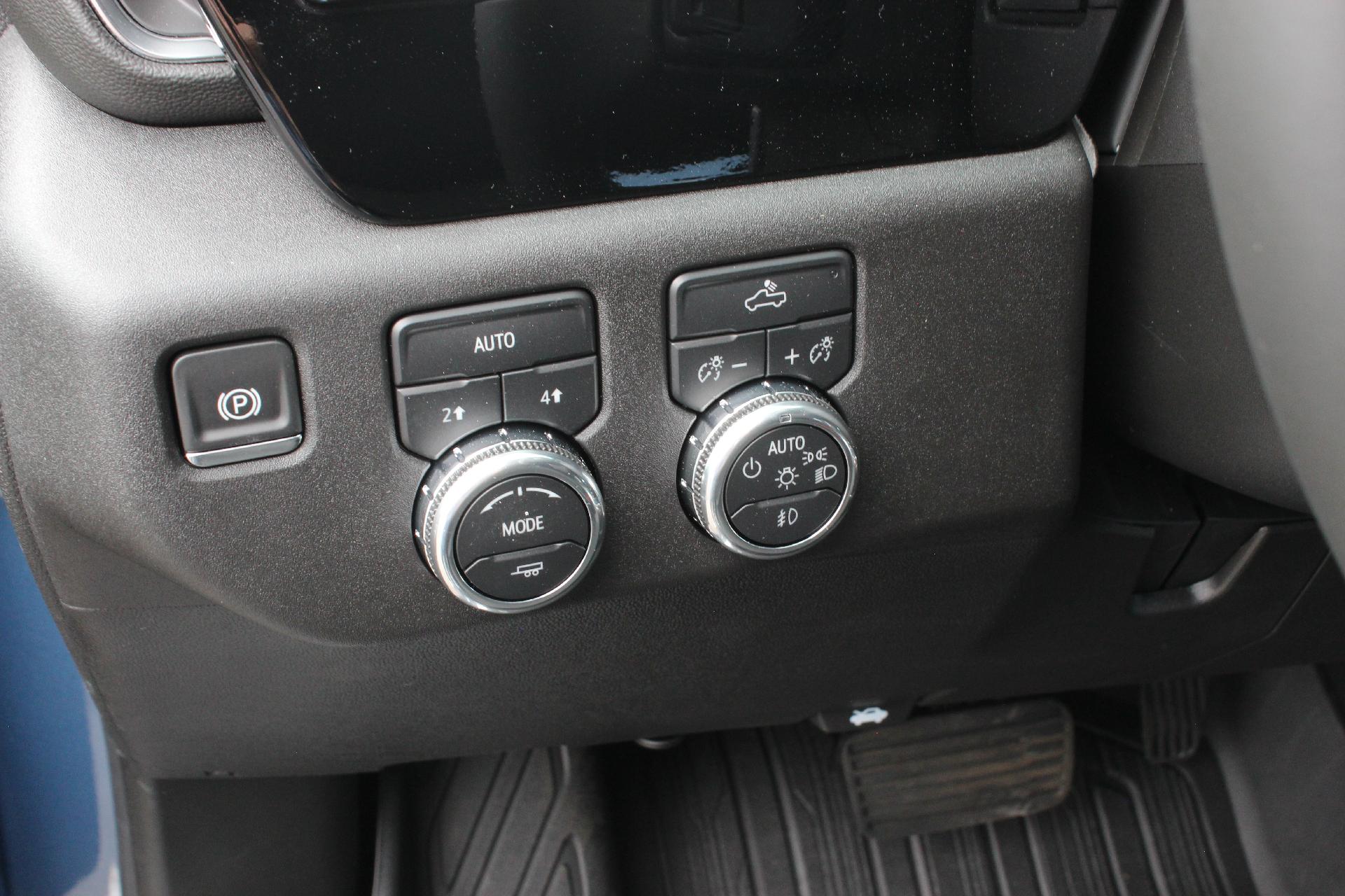 2026 GMC Sierra 1500 Vehicle Photo in AURORA, CO 80012-4011